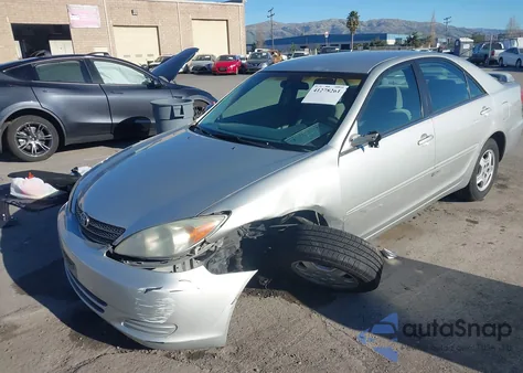 2002 Toyota Camry Le V6 из США, поврежденный, VIN 4T1BF30K82U506516